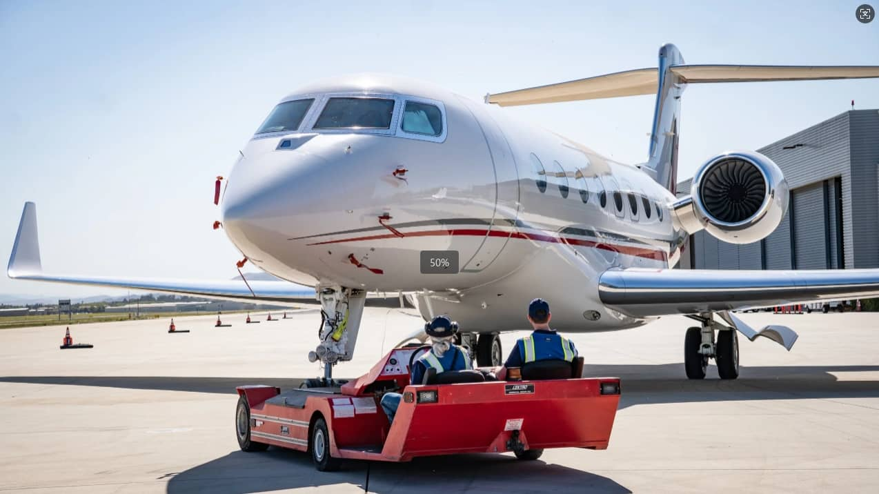 Sky Tracking: Ulepszanie konserwacji samolotów i zarządzania częściami zamiennymi dzięki technologii RFID